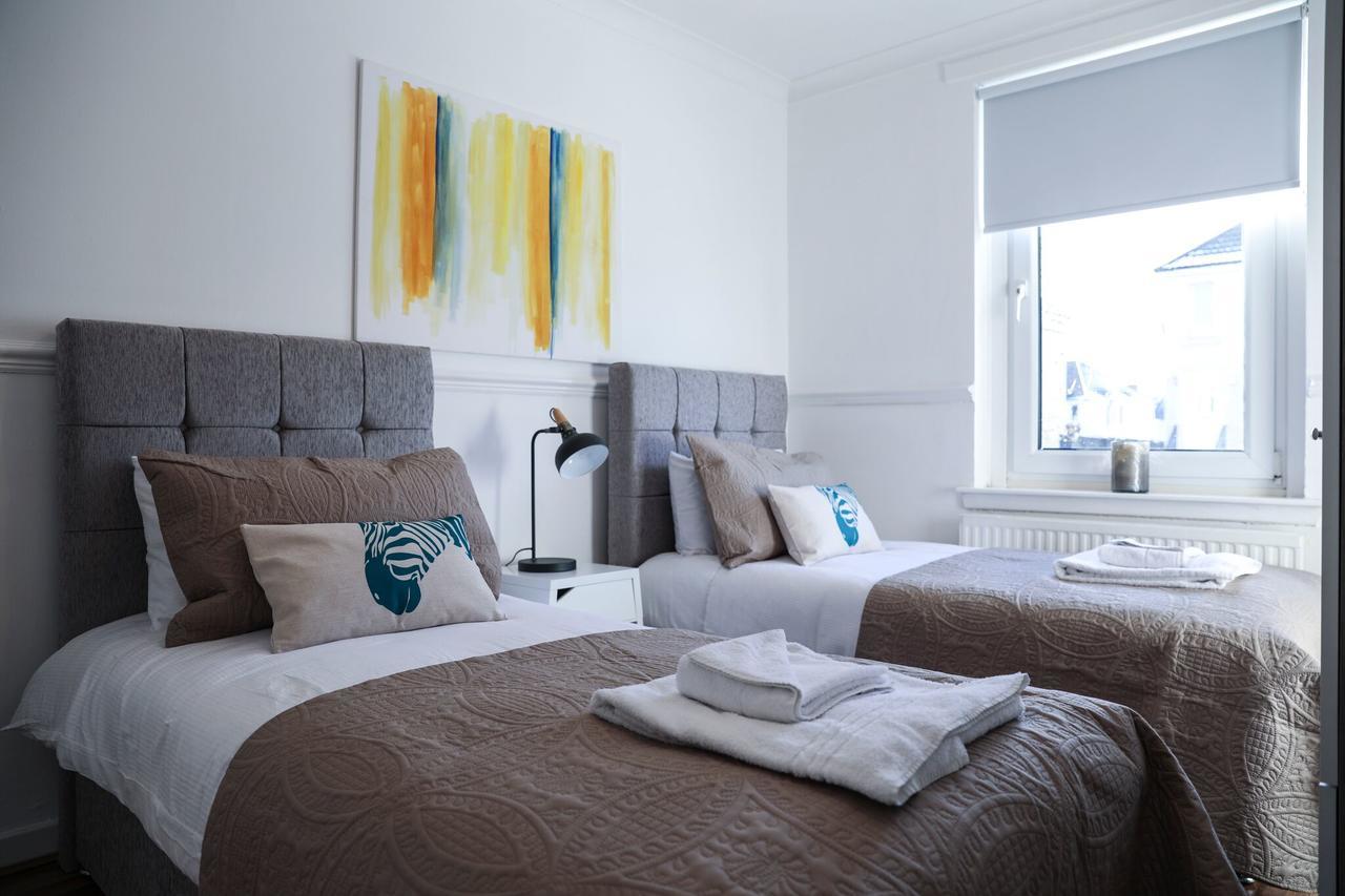 Appartement Meadowburn View à Wishaw  Extérieur photo